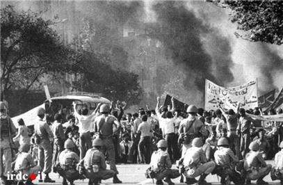روزنامه شاهنشاهی قیام 15 خرداد را شورش كور خواند