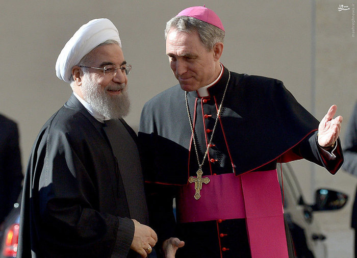 روحانی: هدف نهایی، رفاه در زندگی مردم است