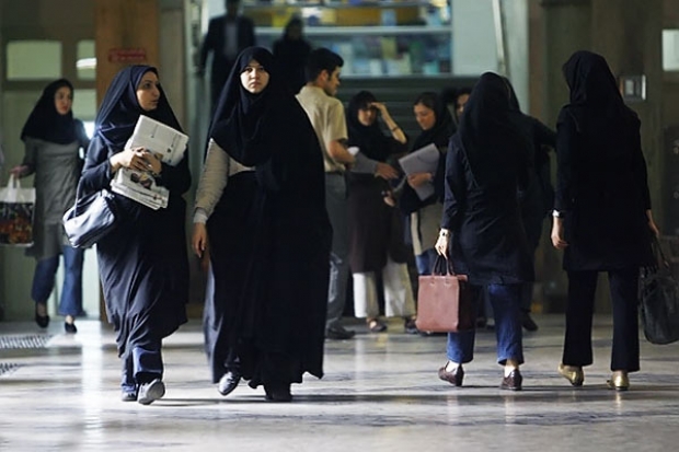 توسعه سیاسی و اهمیت نقش زنان