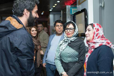 چهره متفاوت یکتا ناصر با عینک و خنده های باران کوثری با مردم! عکس