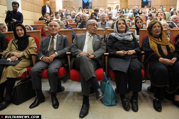منصوره اتحادیه از معدود مورخین ماست که نه مغرور و مجذوب آنچه که غربی گفتند شد منصوره اتحادیه از معدود مورخین ماست که نه مغرور و مجذوب آنچه که غربی گفتند شد