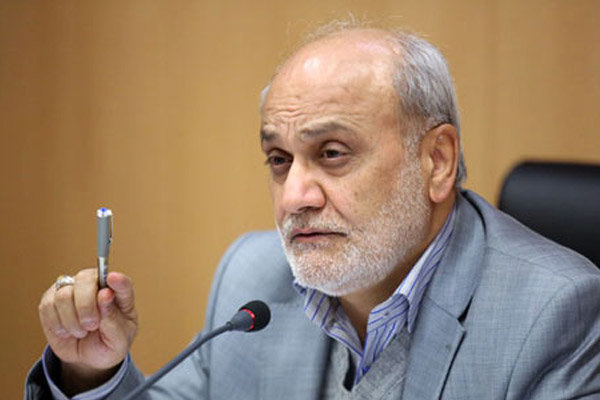 مبارزه با قاچاق باید  با بسیج  هوشمندانه تمام کشور و قانون جدید انجام شود