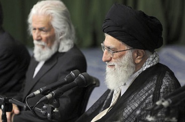 قطعات شعرخوانی در وصف حضرت امیرالمومنین علی علیه السلام در حضور رهبر معظم انقلاب اسلامی