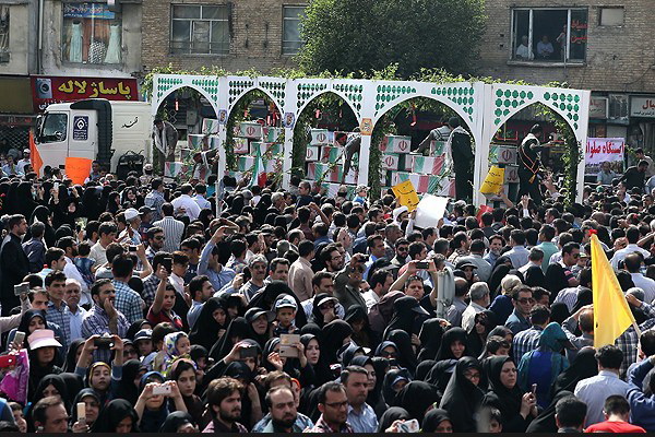 اهالی سینما شهدا را تا بهشت بدرقه کردند اهالی سینما شهدا را تا بهشت بدرقه کردند