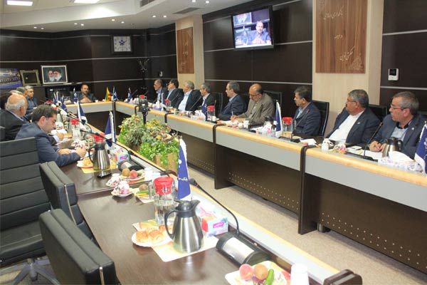 نشست مدیرعامل و مدیران مناطق بانک حکمت برگزار شد