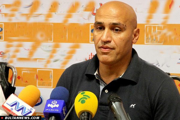 علی منصور ترسید و استقلال را دور زد