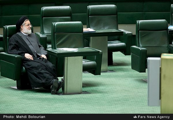 عکس: حجت السلام شهیدی و دیگر هیچ!