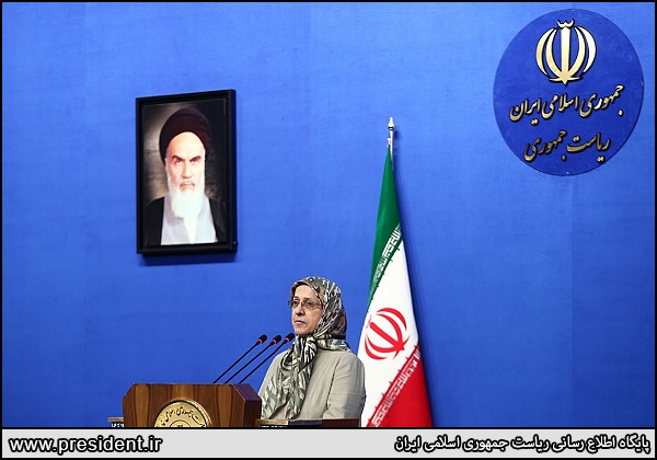 روحانی:با هدایت های مقام معظم رهبری پیش خواهیم رفت/حداد عادل: معیار وحدت ما تعلق به انقلاب اسلامی