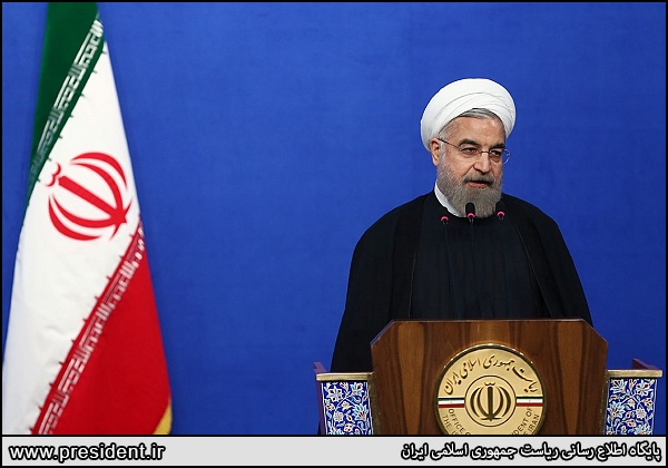 روحانی:با هدایت های مقام معظم رهبری پیش خواهیم رفت/حداد عادل: معیار وحدت ما تعلق به انقلاب اسلامی