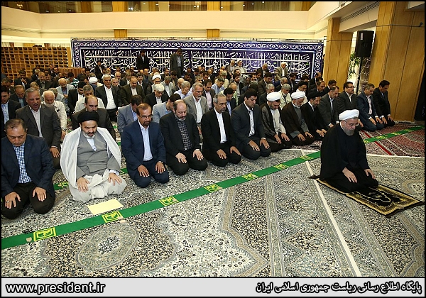 روحانی:با هدایت های مقام معظم رهبری پیش خواهیم رفت/حداد عادل: معیار وحدت ما تعلق به انقلاب اسلامی