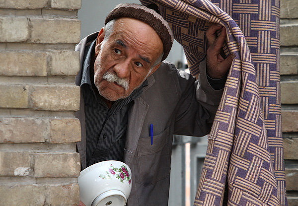 او با روح و روانش بازی می‌کند