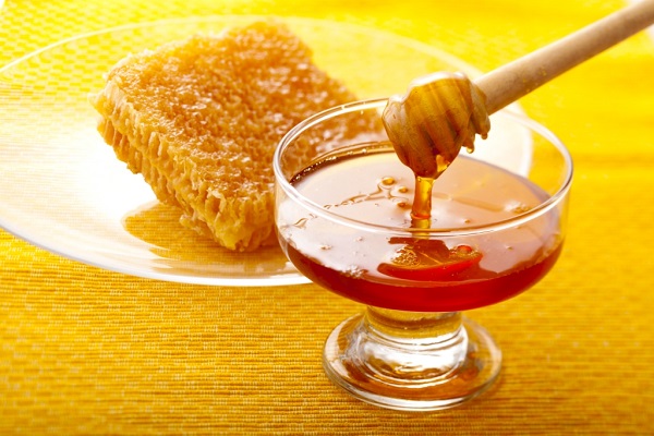 تولید ۳۰۰کیلوگرم عسل در کمتر از ۵ ماه