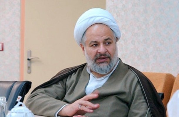 جهانی اندیشی با کشورگشایی تفاوت دارد