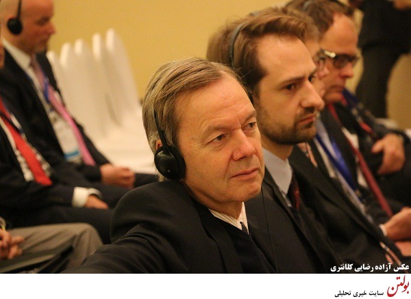 نشست تجاری سازندگان ماشین آلات صنعت پلاستیک و لاستیک آلمان در ایران نشست تجاری سازندگان ماشین آلات صنعت پلاستیک و لاستیک آلمان در ایران
