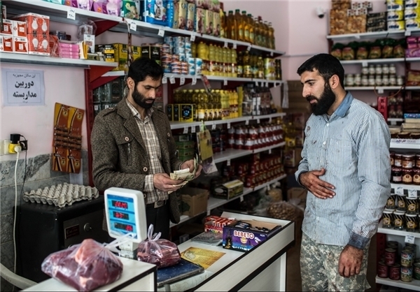 طلبه پرورش دهنده شتر مرغی که ‌توصیه علامه حسن زاده آملی را عملی کرد/ کارمند نیستم + عکس