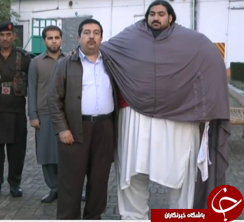 مرد 440 کیلویی پاکستانی روزانه چقدر غذا میخورد؟+ تصاویر مرد 440 کیلویی پاکستانی روزانه چقدر غذا میخورد؟+ تصاویر