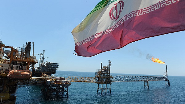 ایران روزی 105 میلیون دلار نفت فروخت / صادرات نفتی از 2.5 میلیون بشکه فراتر رفت
