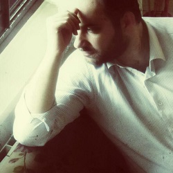 دادِ دی همه در آمد ...