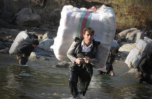 نگاهی به حقوق شهروندی کولبران