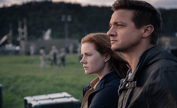 فیلم «Arrival»؛ فضایی ها برای نجات انسان ها می آیند! فیلم «Arrival»؛ فضایی ها برای نجات انسان ها می آیند!