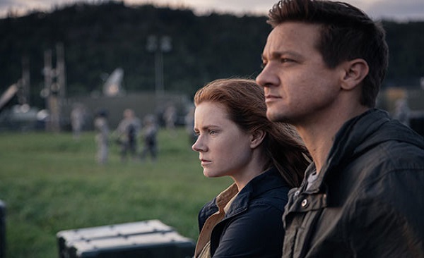 فیلم «Arrival»؛ فضایی ها برای نجات انسان ها می آیند!