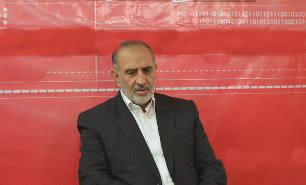 ما برای دفاع از انقلاب همواره در صحن‌ها حضور داریم/ تهدیدات آمریکا هیچ تاثیری ندارد
