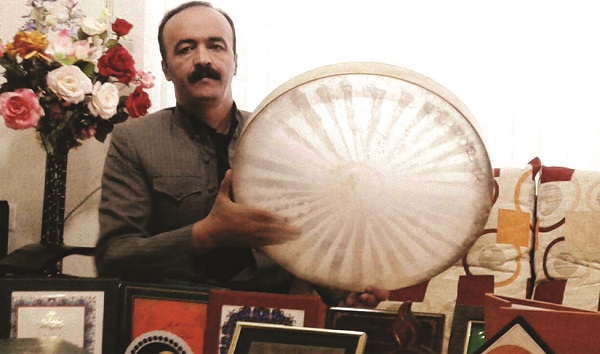 درد دل یکی از متولیان دف نوازی در کردستان/کردها، موسیقی و عرفان سه واژه درهم تنیده