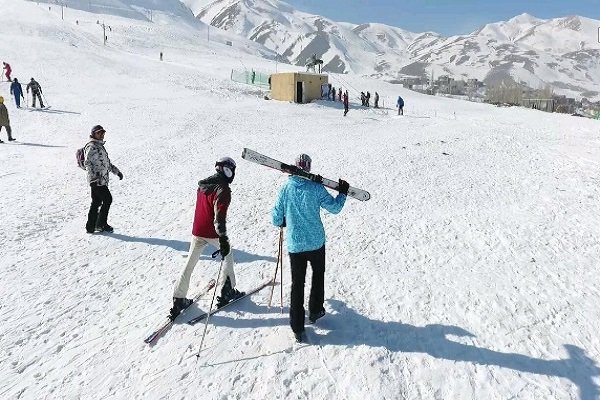 یخ گردشگری زمستانی در «خوشاکو» آب می‌شود/ فرصت باهم بودن خانواده‌