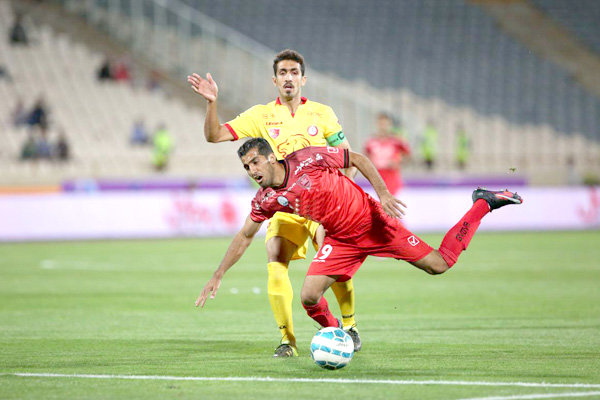 یک روز و دو دربی، از تهران تا اصفهان/کم مهره‌ترین پرسپولیس فصل!