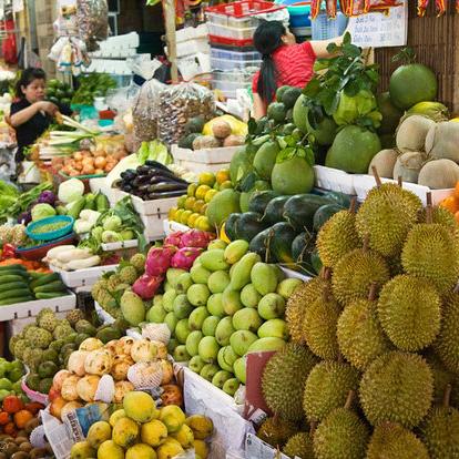 واردات میوه و خشکبار در شب عید یعنی قتل‌عام مالی تولیدکننده‌ها و بازاریان ایرانی