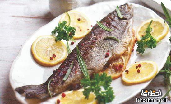 طرز تهیه قزل‌آلای دودی با لبوی ترش