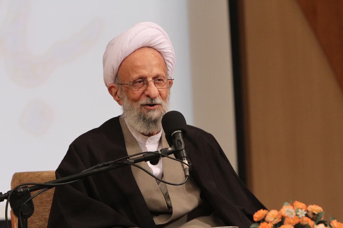 مخالفت آیت الله بهجت با مشروطه انگلیسی مخالفت آیت الله بهجت با مشروطه انگلیسی