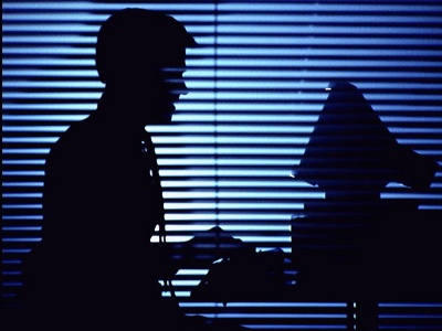 هیچ کس خیال نکند این فضا فضای مجازی است