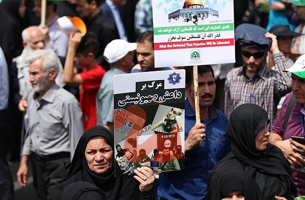 حضور پرشور مردم در گرمای 42 درجه برای دفاع از مظلومان فلسطین