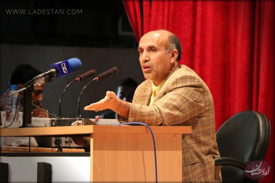 باید هدایت منابع بانکی به سمت مولدها را در دستور کار قرار گیرد