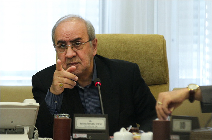 امسال چهار قرارداد خودرویی امضا می شود/ بحرانی در در خودروسازی وجود ندارد