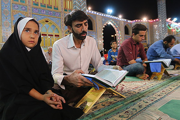 پیشگیری از آسیب های اجتماعی نوجوانان در سایه جلسات تفسیر قرآن پیشگیری از آسیب های اجتماعی نوجوانان در سایه جلسات تفسیر قرآن