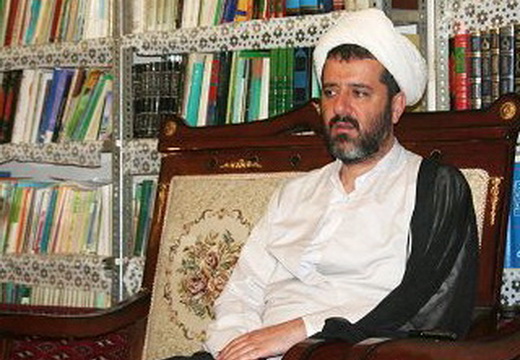 به جای سخنان عامه‌پسند، به تحصیل ادامه دهید