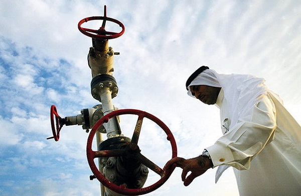 عربستان حق شرط و شروط نفتی ندارد/ نفت مازاد سعودی‌ها تمام شد