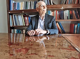 قصور اقتصاد دانان و گروگان گیری رشد اقتصادی