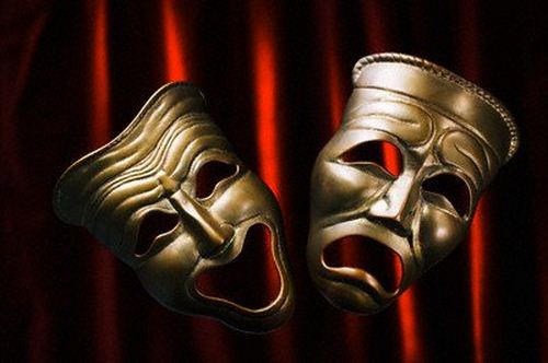 بعد از سينماي سفارتي نوبت تئاتر سفارتي است بعد از سينماي سفارتي نوبت تئاتر سفارتي است