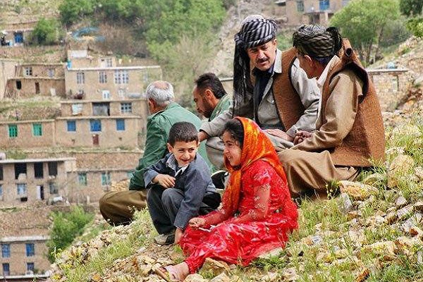 رقص رنگها در پایتخت فرهنگی کردستان رقص رنگها در پایتخت فرهنگی کردستان