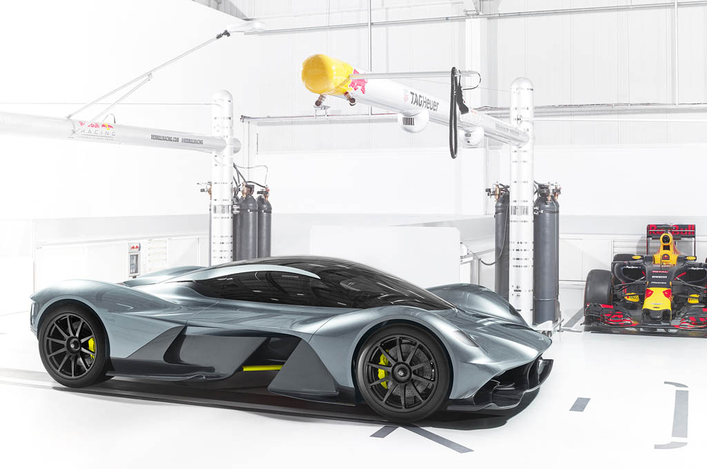 هدف آستون‌مارتین AM-RB 001 رسیدن به سرعت 400 کیلومتر بر ساعت