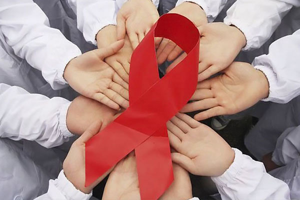 انگ زدایی از مبتلایان به ایدز
