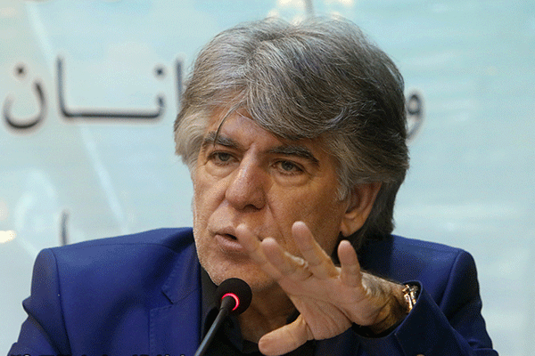 شبکههای اجتماعی در کمین روزنامهها/ مطبوعات تحلیلی زنده میمانند شبکههای اجتماعی در کمین روزنامهها/ مطبوعات تحلیلی زنده میمانند