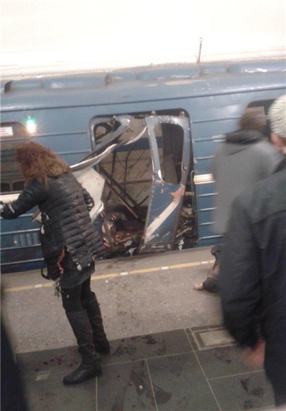 انفجار در ایستگاه‌ مترو «سن‌پترزبورگ»/ 10 نفر کشته و 20 نفر مجروح شدند+عکس