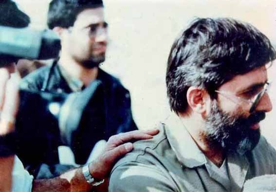 سینمای آوینی شعر دفاع مقدس است/ دل نوشته های شهید مستندساز از زندگی خود+عکس سینمای آوینی شعر دفاع مقدس است/ دل نوشته های شهید مستندساز از زندگی خود+عکس