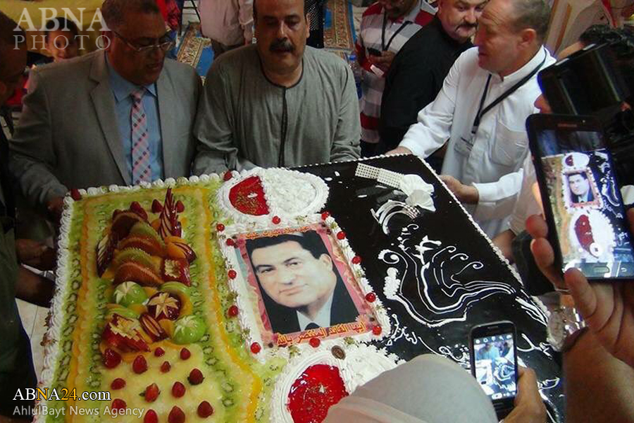 جشن تولد ۸۹ سالگی دیکتاتور مخلوع مصر+ عکس جشن تولد ۸۹ سالگی دیکتاتور مخلوع مصر+ عکس
