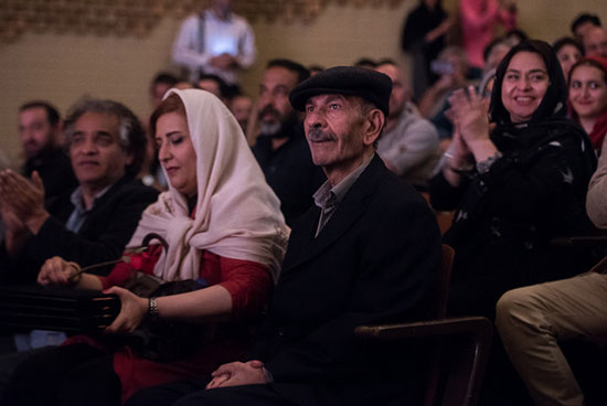 نگاهی به زندگی «فردوس کاویانی» از زبان خودش نگاهی به زندگی «فردوس کاویانی» از زبان خودش