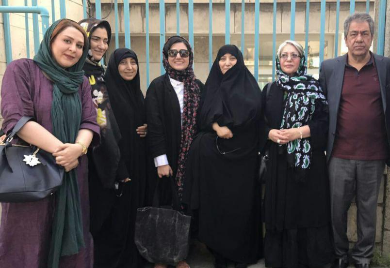 تصاویر: مشارکت سینماگران در انتخابات